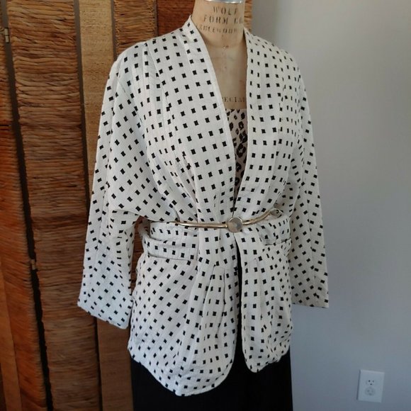 Vintage White with Black Checks Jacket - Picture 2 of 8